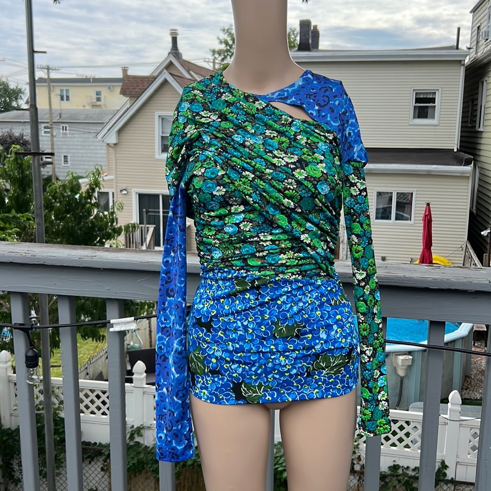 Zara Floral long sleeves top